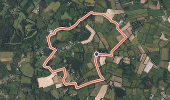 Vue aérienne de la balade « Circuit de Breil » avec son tracé